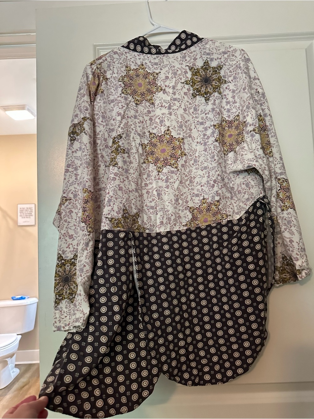 Kimono - Picture 2 of 2